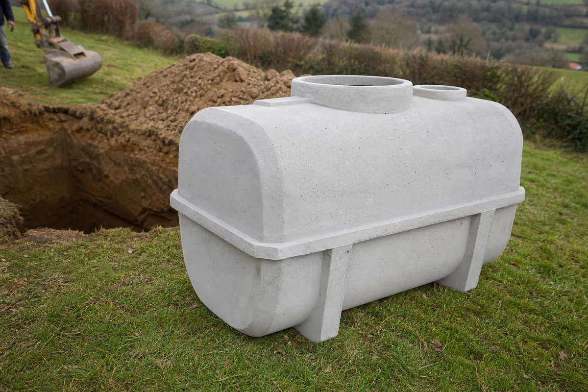 Fosse toutes eaux 4000l : dimensionnement et pose en Corrèze